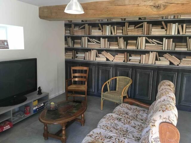 Communal lounge/ TV room
