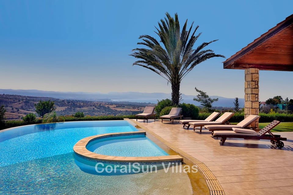 ELITE Amazing Villa with Heated Pool by Coral Sun Villas Villa in Paphos District