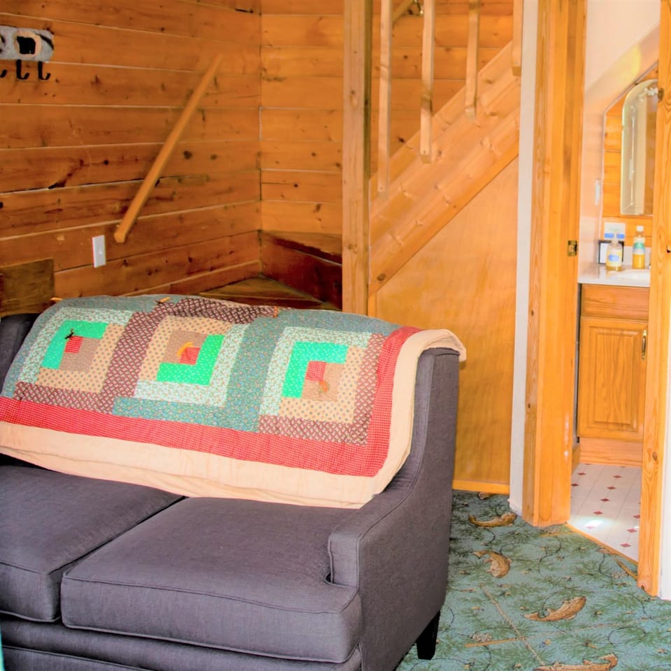 Homer Floatplane Lodge Inn in Homer