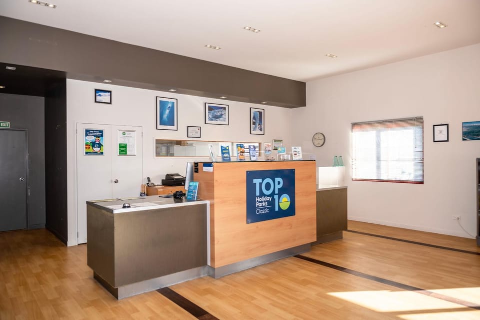 Property logo or sign, Lobby or reception, Logo/Certificate/Sign