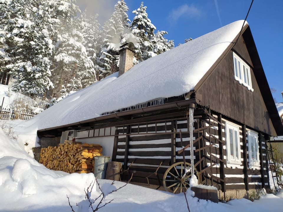 Ubytování Roubenka Chalet in Lower Silesian Voivodeship