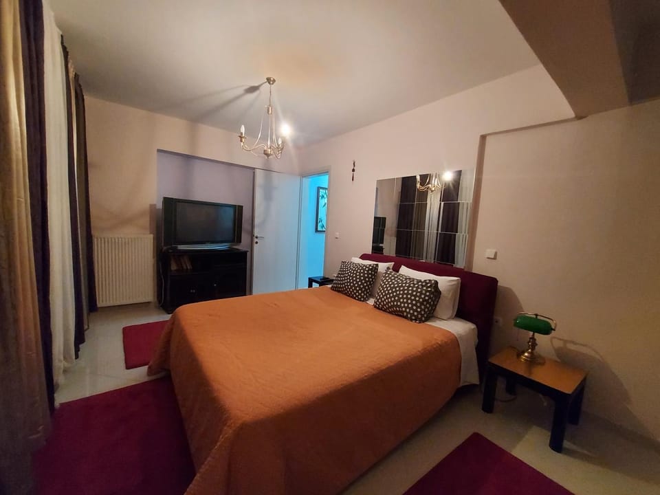 TV and multimedia, Photo of the whole room