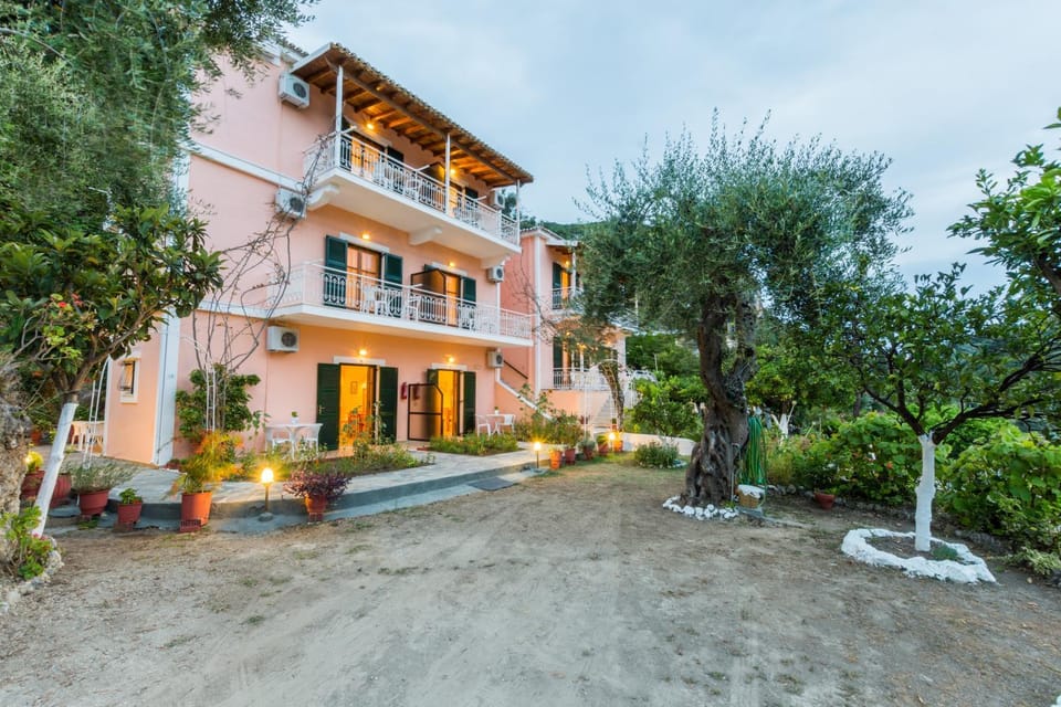 Property building, Balcony/Terrace