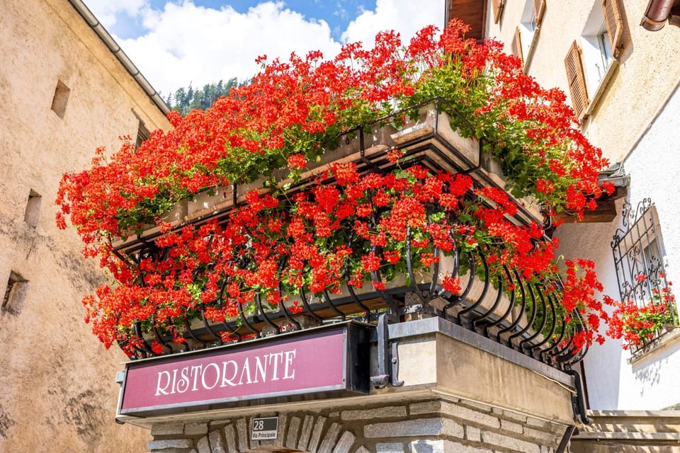 Lardi Hotel & Ristorante, Le Prese Valposchiavo Hotel in Province of Brescia