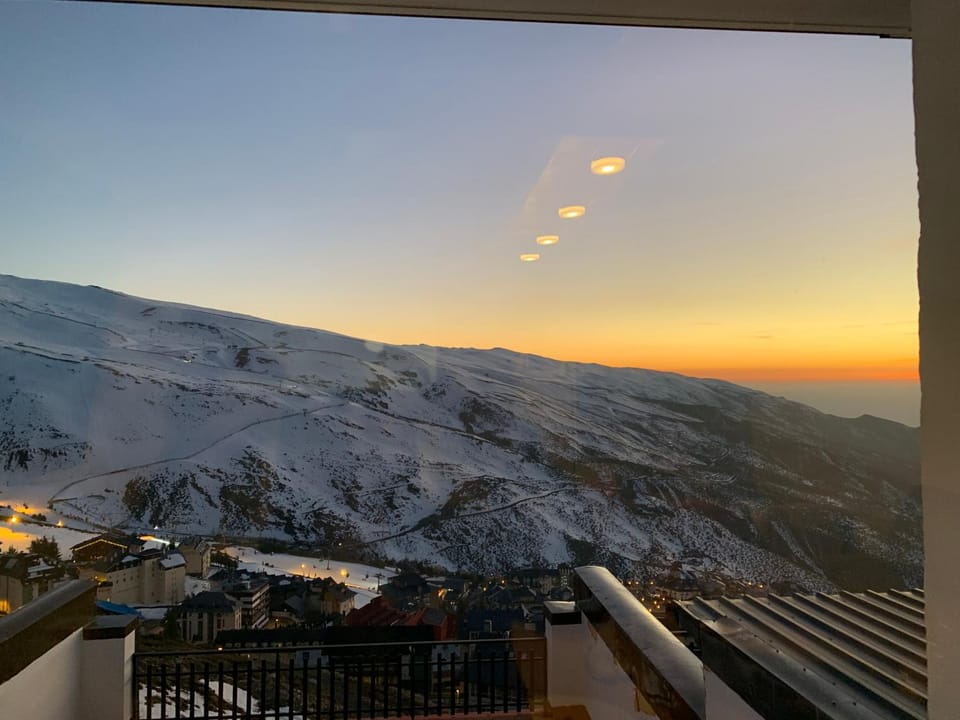 Ginebra Deluxe Domus parking-wifi Apartment in Sierra Nevada
