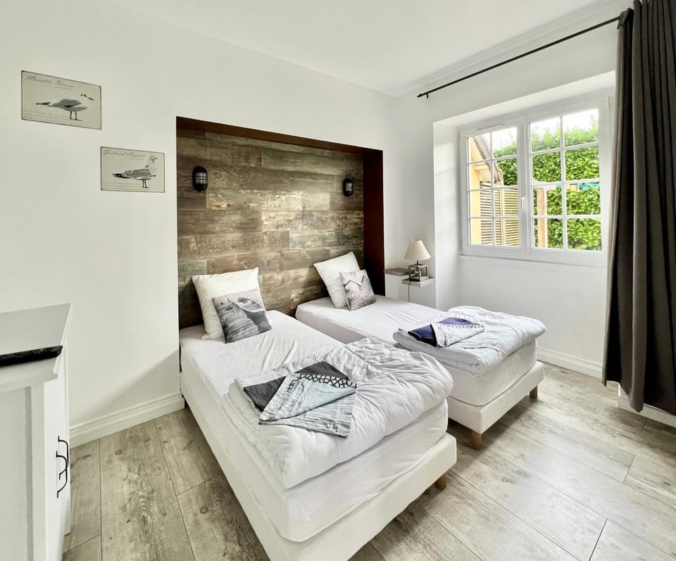 La Rose Des Vents Apartment in Normandy