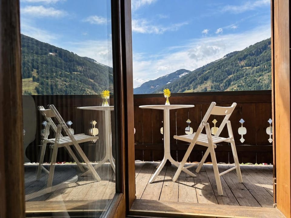 View (from property/room), View (from property/room), Balcony/Terrace, Balcony/Terrace