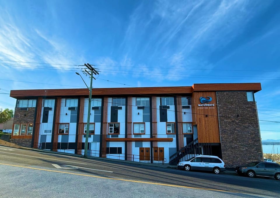 Property building, Location