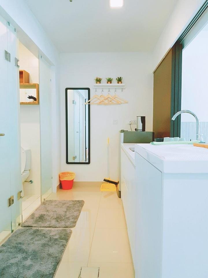 Toilet, Bathroom