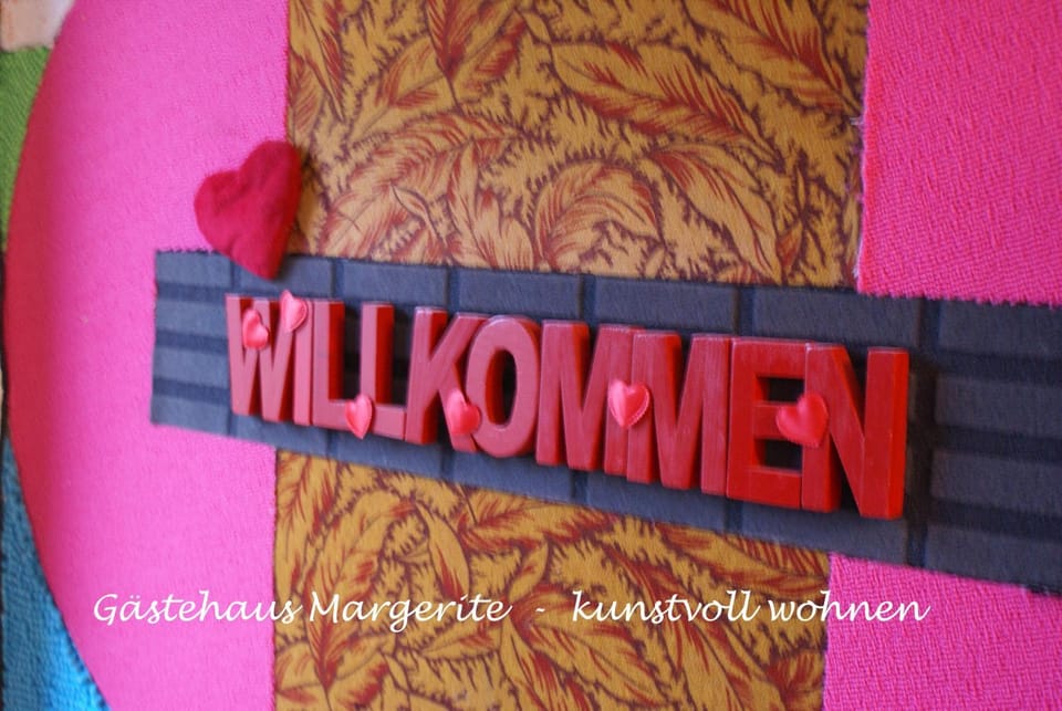 Facade/entrance, Decorative detail