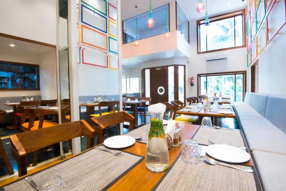 Restaurant/places to eat, Banquet/Function facilities
