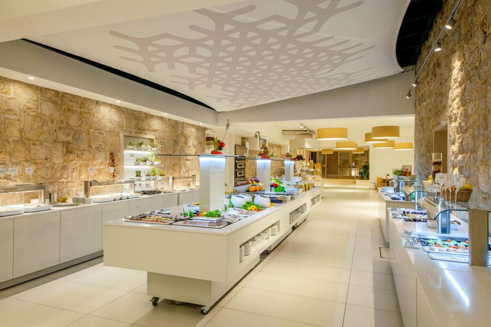 Breakfast, Buffet breakfast