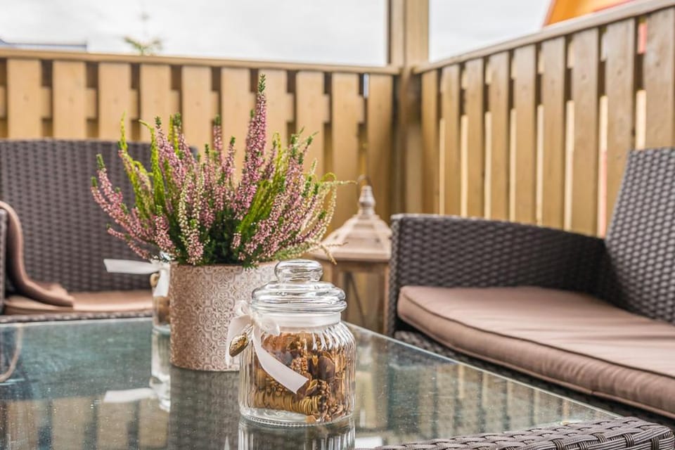 Balcony/Terrace, Balcony/Terrace