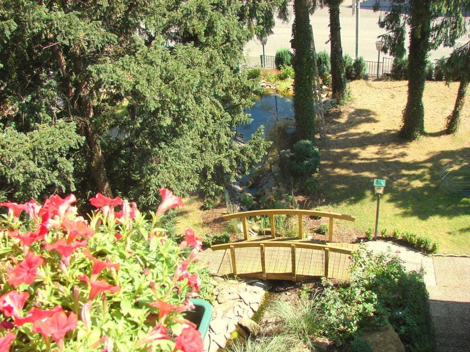 Garden, Garden
