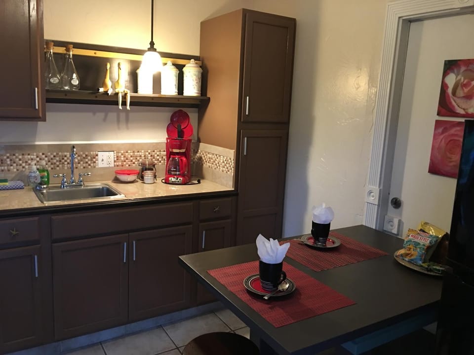 Mediteranean style Ohana Rental / Garden Bungalow in Pahoa House in Big Island