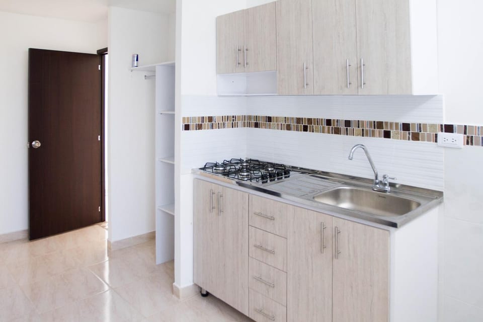 Kitchen or kitchenette, Communal kitchen
