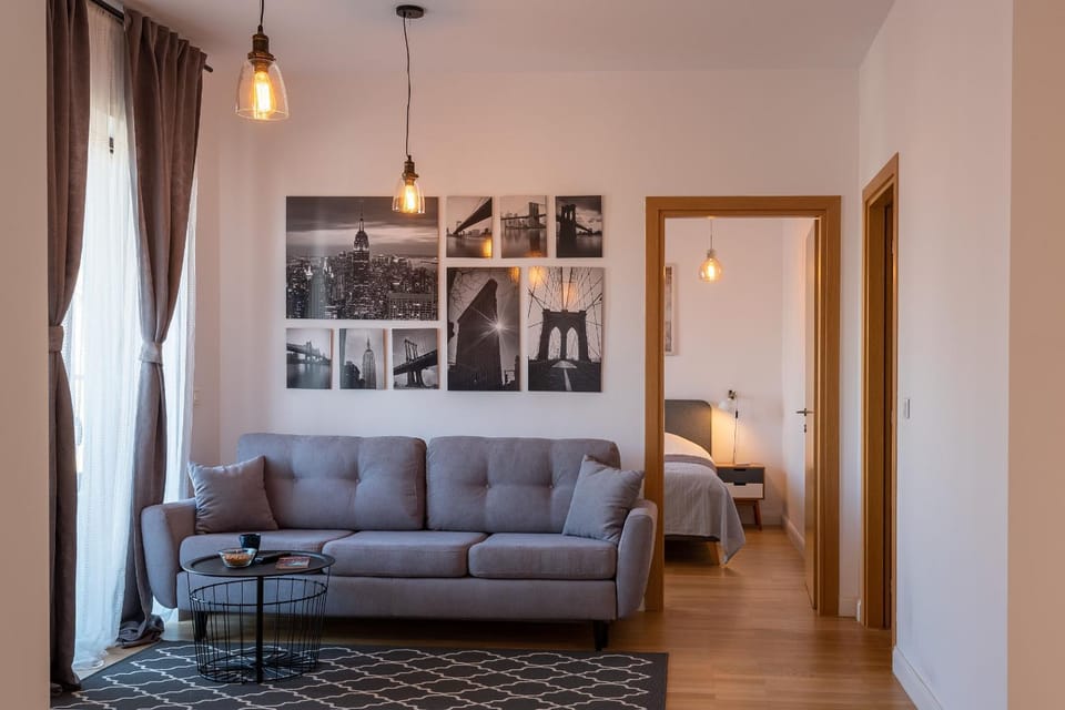Living room, Photo of the whole room, Seating area
