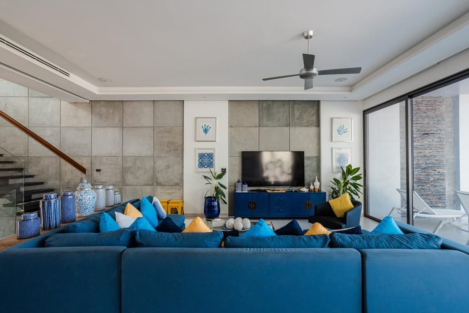 Living room, Seating area