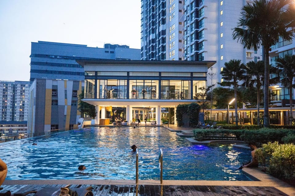 Property building, Swimming pool