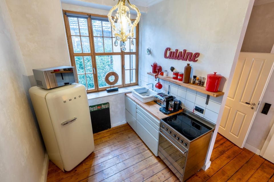 Belle Époque Apartment in North Rhine-Westphalia