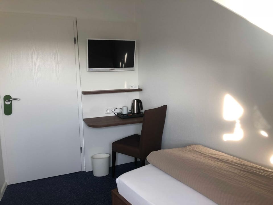 TV and multimedia, Photo of the whole room