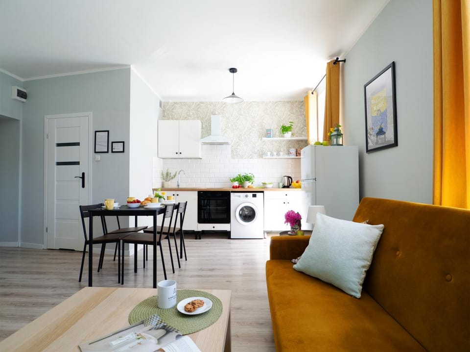 Kitchen or kitchenette, washing machine