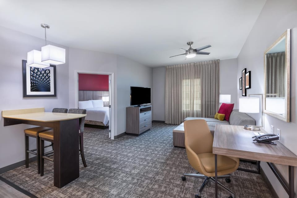 Bed, Living room, Photo of the whole room, Bedroom