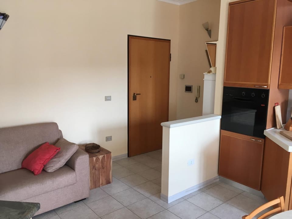 Kitchen or kitchenette, Living room, Photo of the whole room, Seating area