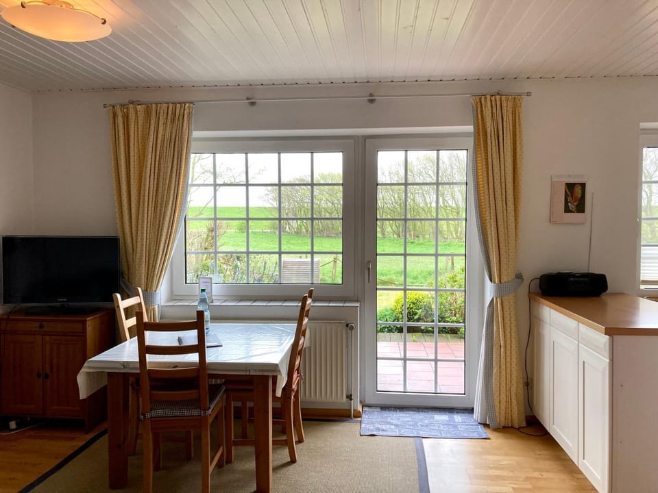 Haus Fregatte Whg 1 Apartment in Friesland
