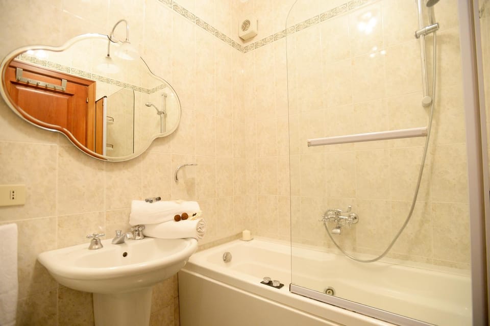 Bathroom, Bath