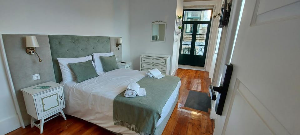 A Portuguesa Guest House Bed and Breakfast in Porto