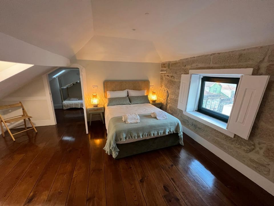 A Portuguesa Guest House Bed and Breakfast in Porto