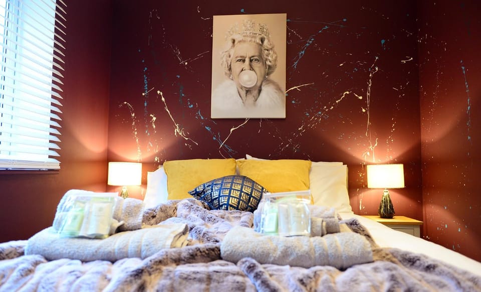 Bed, Bedroom