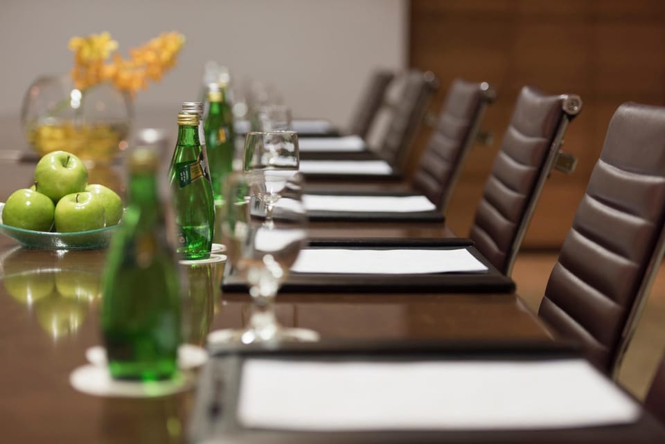Meeting/conference room