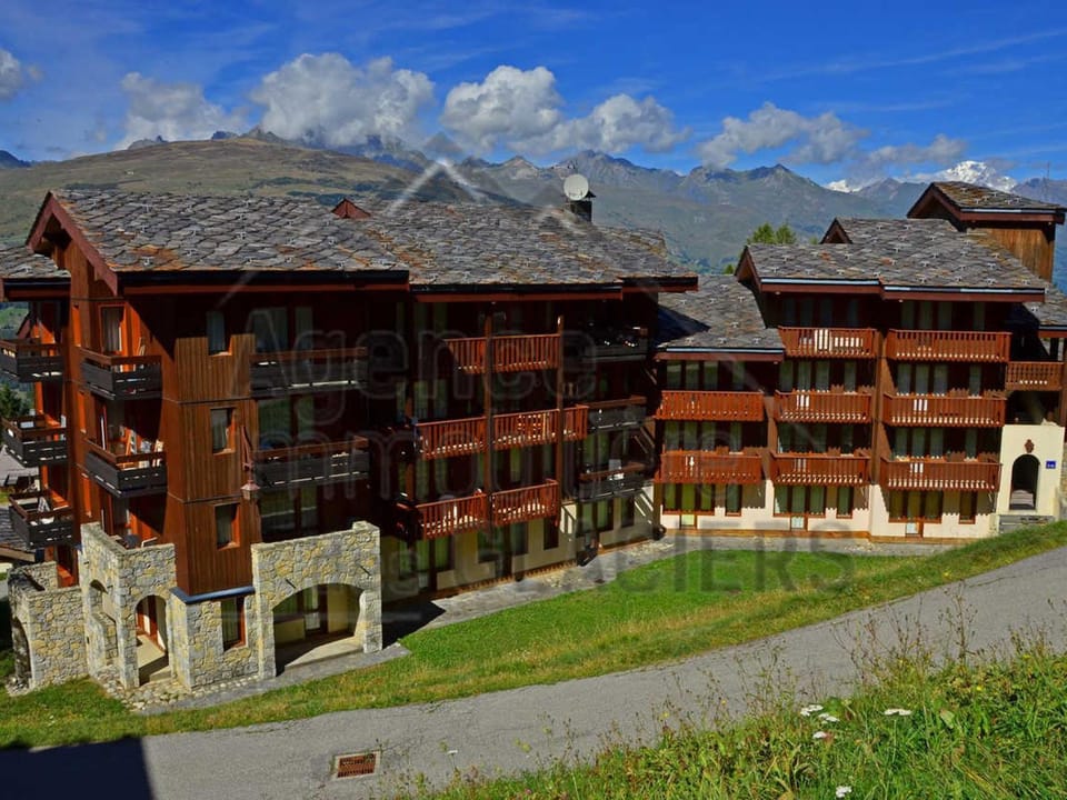 Studio cabine cosy avec balcon, bien équipé, accès rapide aux pistes et commerces – Montchavin Les Coches - FR-1-329-10 Cabin in Landry