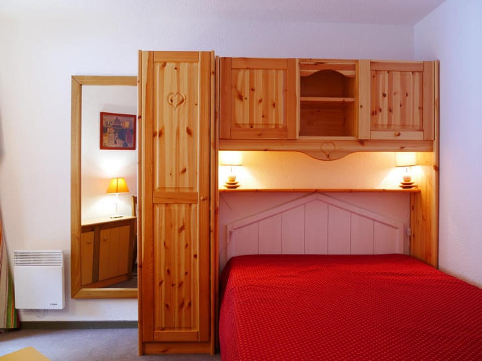 Appartement cosy 2 pièces + cabine, ski-in/ski-out, balcon sud, rénové, 6 pers, Montchavin Les Coches - FR-1-329-15 Cabin in Landry