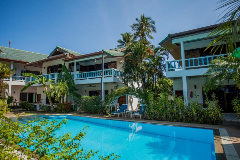 Patio, Garden, Swimming pool