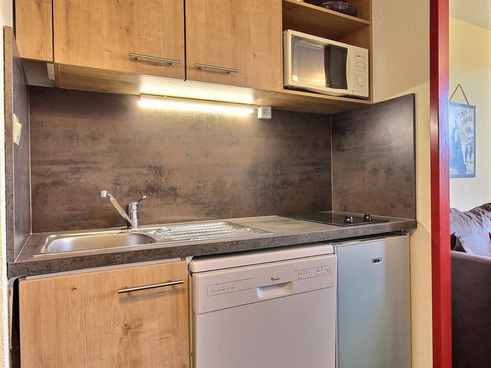 Studio rez-de-pistes accessible handicapés, 4 personnes - FR-1-455-24 Apartment in Mâcot-la-Plagne