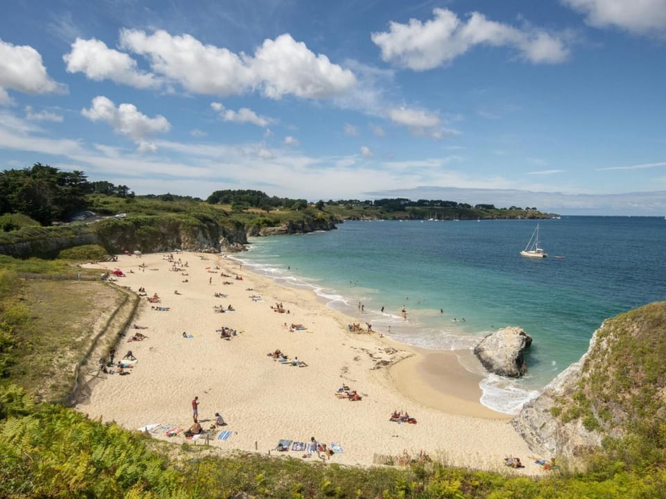 Maison 4 chambres avec vue sur mer, jardin et animaux admis à 50m de la plage House in Brittany