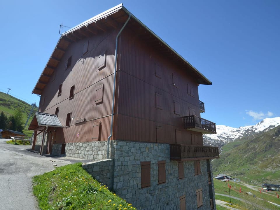 Appartement cosy 4 pers. aux Menuires, proche pistes et services - FR-1-452-116 Apartment in Les Allues