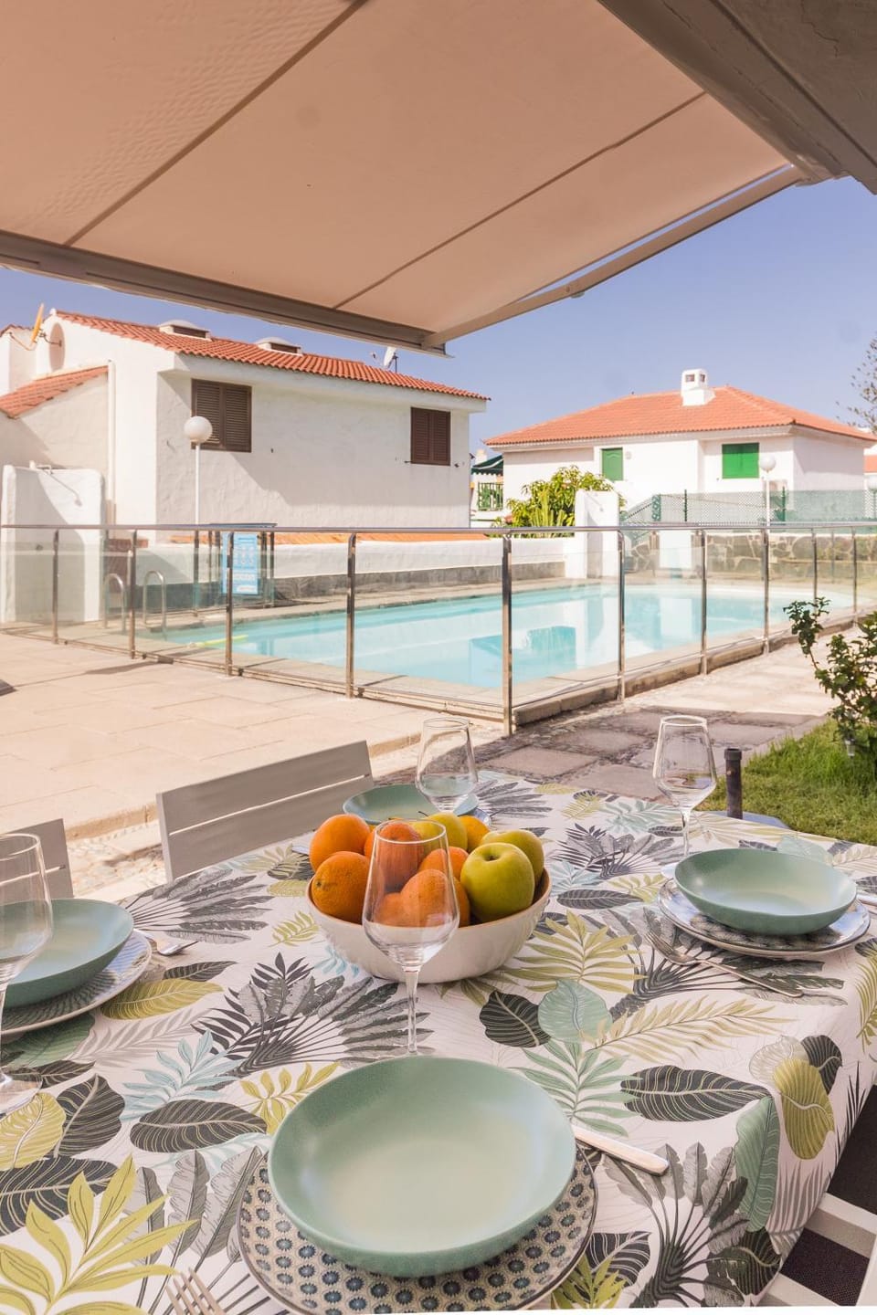 Balcony/Terrace, Swimming pool