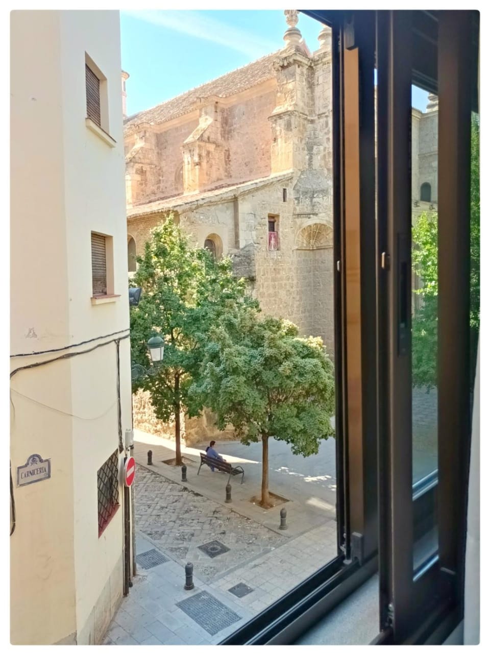 Property building, Day