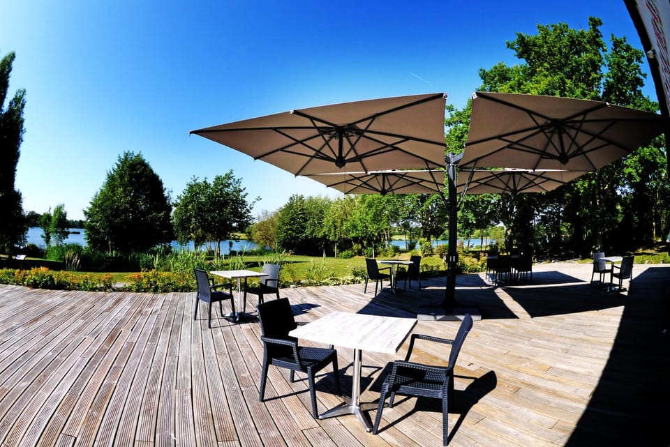 Patio, Restaurant/places to eat