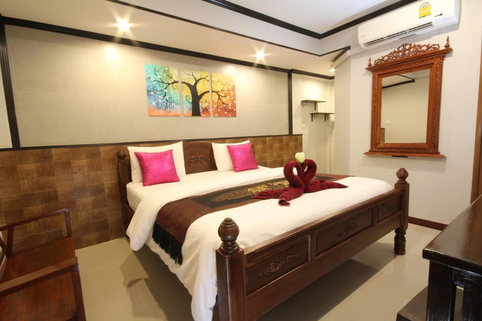 Bedroom, Certificate/Award