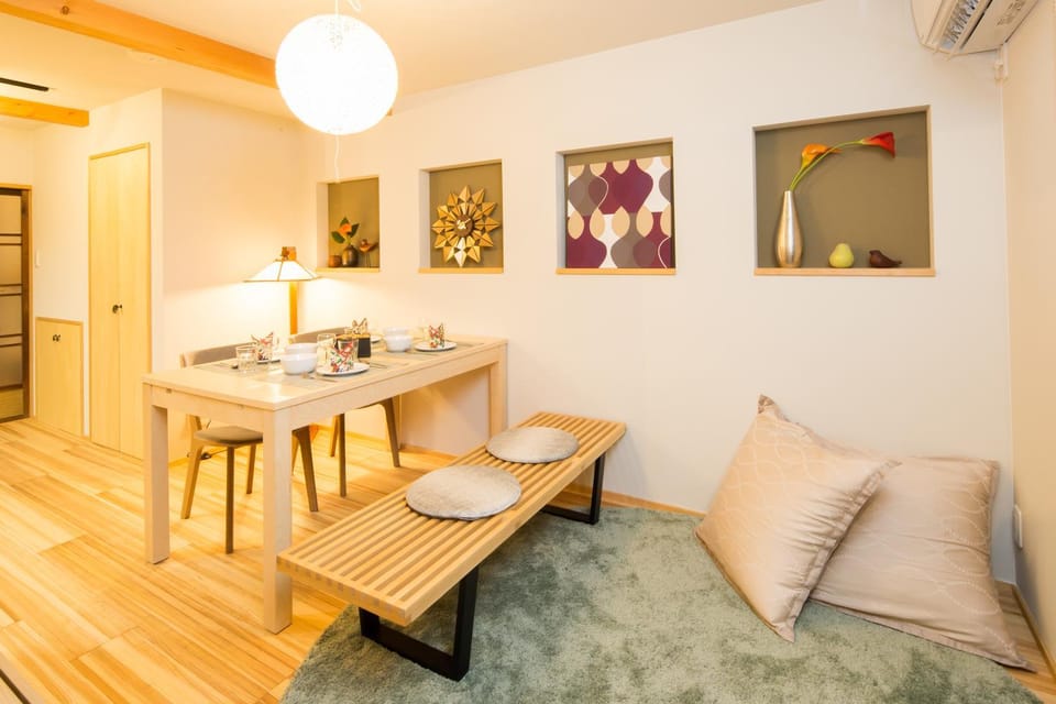 Living room, Dining area