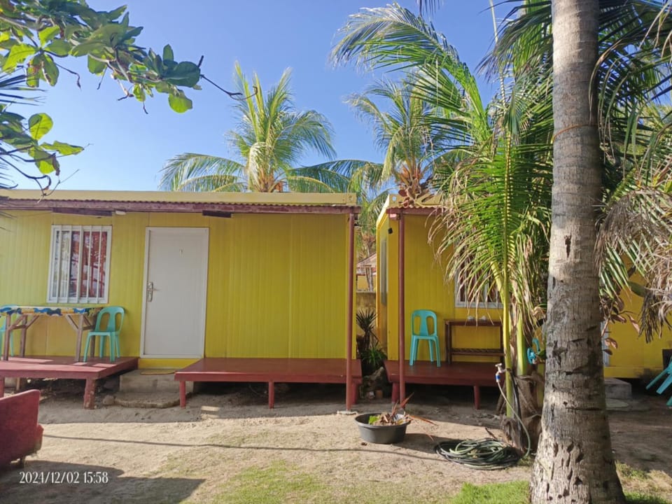 Enrico's Guesthouse Bed and Breakfast in Siquijor