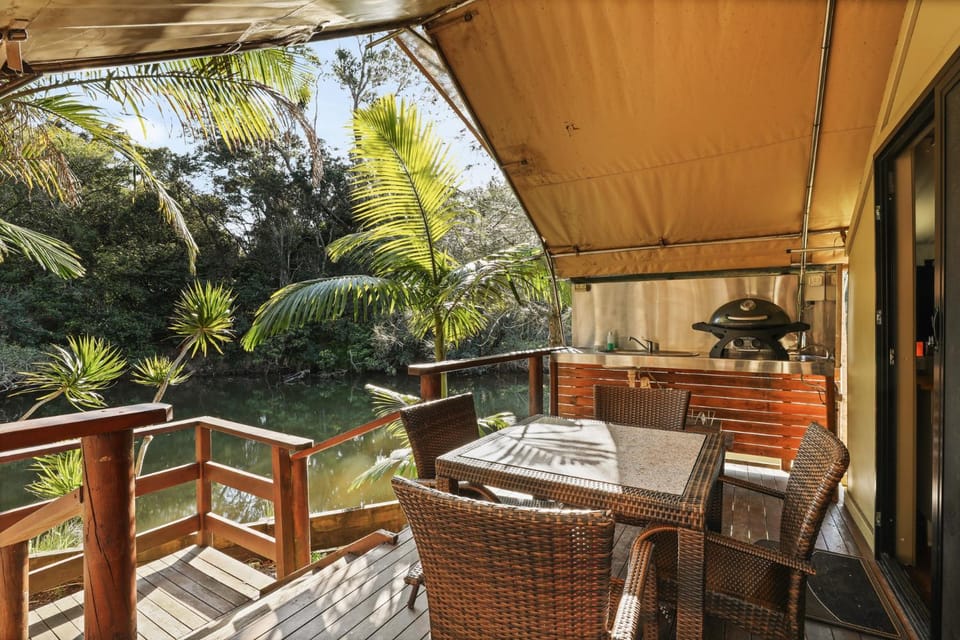 Seven Mile Beach Holiday Park Campground/ 
RV Resort in Gerroa