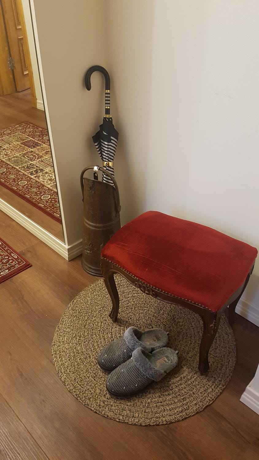 Stories Writer's AP 39,5sqm Renovated Free parking Apartment in Riga