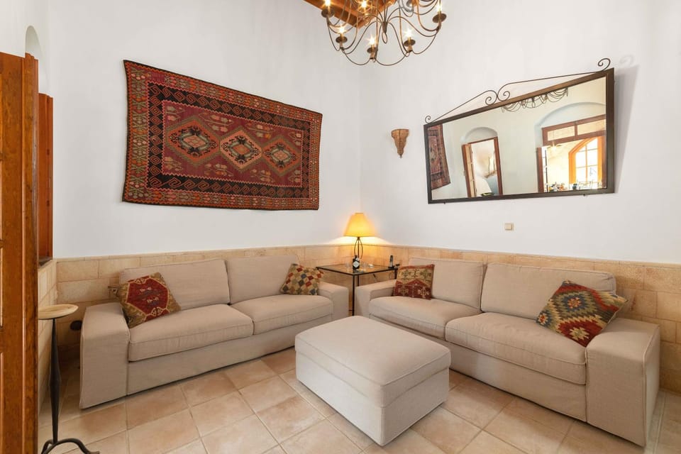 Living room, Decorative detail