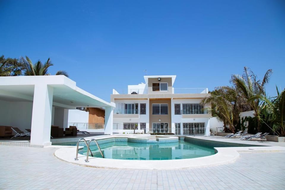 Villa Somone pied dans l’eau Villa in Thiès Region, Senegal